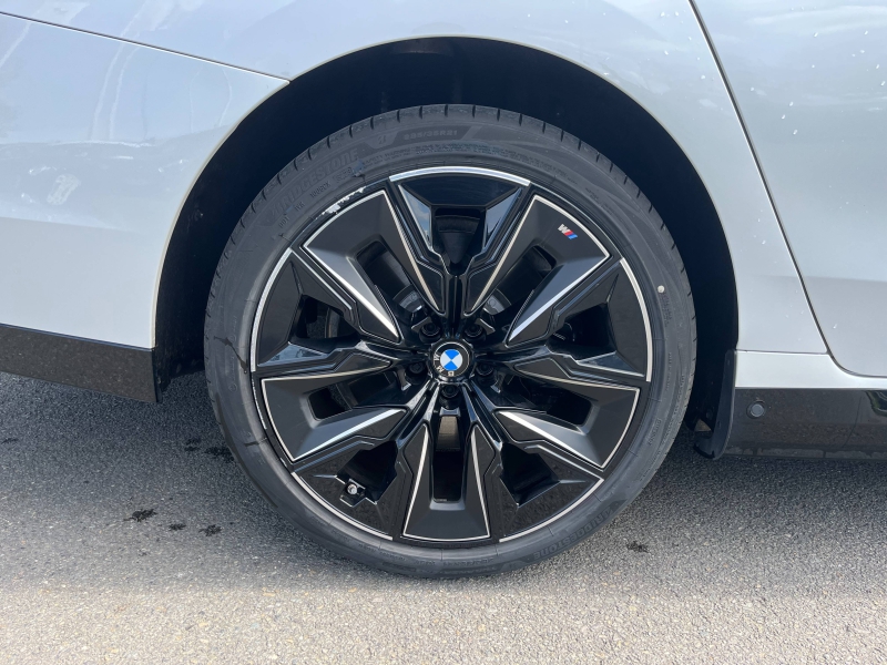 750eA xDrive 489ch M Sport