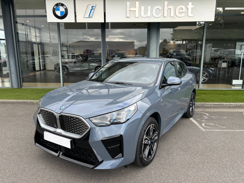 iX2 eDrive20 204ch M Sport