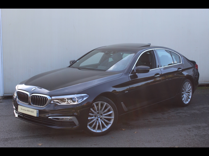 520dA xDrive 190ch Luxury