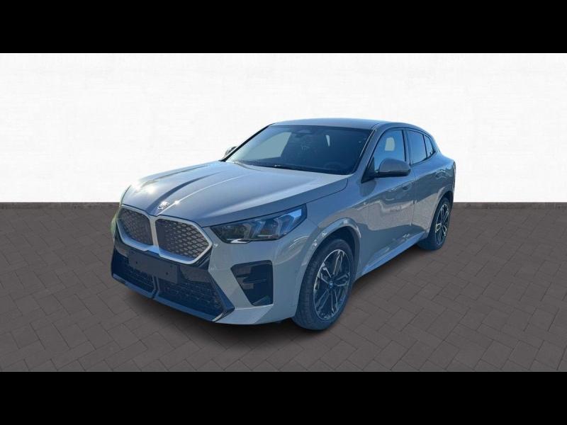 iX2 eDrive20 204ch M Sport