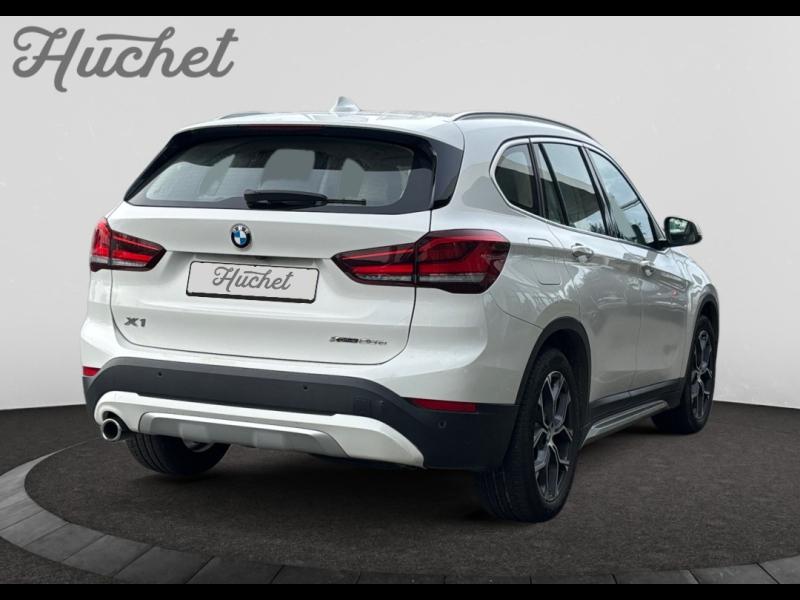 xDrive25eA 220ch xLine