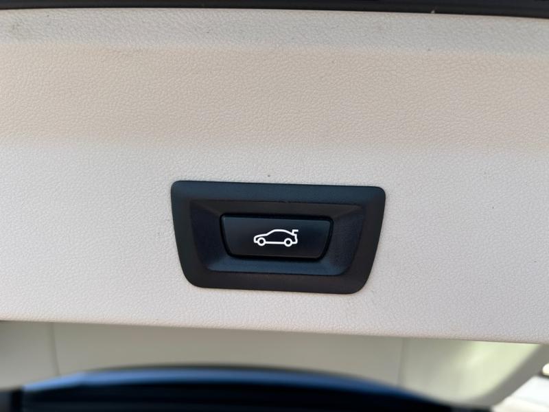xDrive20dA 190ch  Luxury
