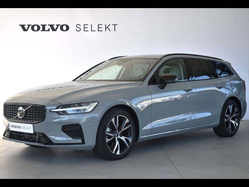 VOLVO V60 B4 197ch Plus Style Dark DCT 7