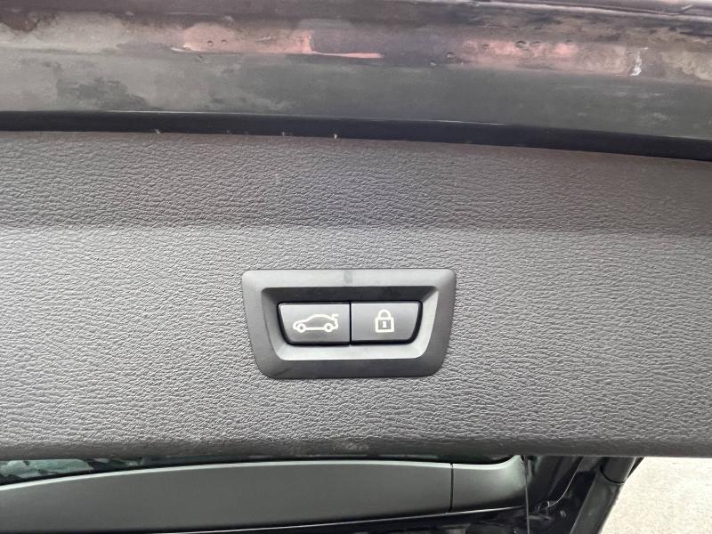 xDrive18dA 150ch xLine