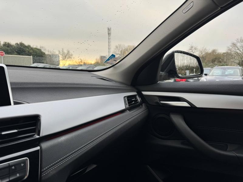 sDrive18iA 136ch Lounge DKG7