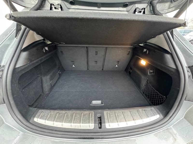 sDrive18iA 136ch Lounge DKG7