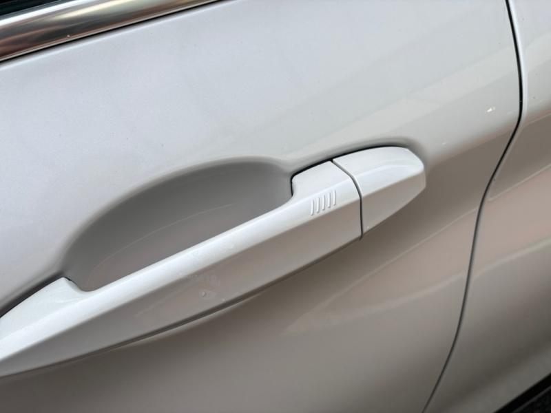 sDrive18iA 140ch xLine DKG7 Euro6d-T