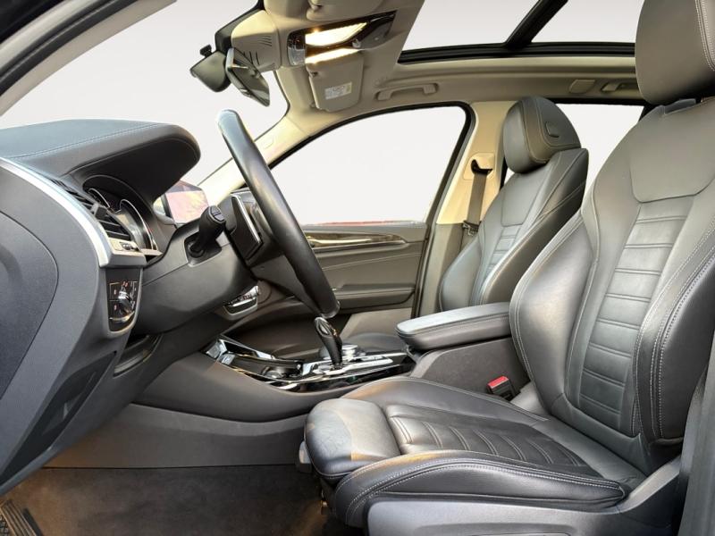 xDrive20dA 190ch Luxury