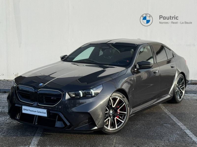 BMW M5 4.4 V8 PHEV 727ch